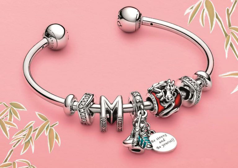 Disney-Mulan-and-Mulan-Mushu-with-Bracelet-768x543.jpg Disney-Mulan-and-Mulan-Mushu-with-Bracelet-768x543.jpg