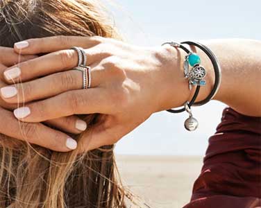 pandora-summer-2018-details-that-dangle-03.jpg pandora-summer-2018-details-that-dangle-03.jpg