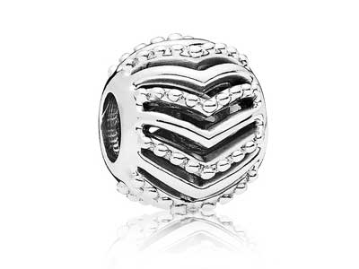 797805-pandora-pre-spring-2019-Stylish-Wish-Charm.jpg 797805-pandora-pre-spring-2019-Stylish-Wish-Charm.jpg